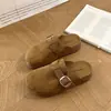 Chinelos fechados antiderrapantes de sola grossa estilo minimalista para mulheres, 2026 verão outdoor slip-on estilo Birkenstock sapatos preguiçosos para casa