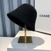 Novo Chapéu Bucket Casual Listrado de Chenille Cor Sólida, Design de Moda Outono e Inverno, Emagrecimento Facial, Versátil, Chapéu de Pescador Quente