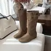Hebilla de cinturón retro botas de montar para mujer con altura interior aumentada 2026 nueva moda adelgazantes de caña alta botas de motocicleta