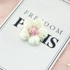 Lindo Broche de Lana de Flor Pequeña Tejido a Mano Flor Esponjosa Pin para Ropa Joyería Ramillete Ropa Accesorios para Bebé