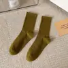 Calcetines coloridos para mujer en línea rojos súper calientes calcetines de canalé verano finos de longitud media pantimedias de moda ins color caramelo medias japonesas