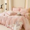 Ropa de cama de terciopelo coral con encaje en forma de corazón para niña, antiestática, de cuatro piezas, gruesa y cálida, para otoño e invierno, venta al por mayor