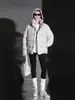 Invierno Nuevo Nicho Súper Inflada Chaqueta de Plumón de Ganso con Capucha Estilo Sencillo de Pareja Engrosada Suelta Cálida Chaqueta de Plumón para Mujer