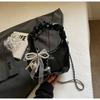 Bolso de Mano Plisado de Color Puro Estilo Occidental para Mujer Verano 2025 Diseño Nicho Cadena Elegante de Un Solo Hombro Bandolera Trendy