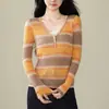 Jersey de Punto con Rayas de Color Contrastante, Cuello en V, Falso Dos Piezas, Manga Larga para Mujer 2025 Principios de Otoño, Ajustado, Base, Naranja, Talla Única
