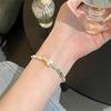 Pulsera de Perlas Plateadas con Cuentas Rotas para Mujer Verano Lujo Ligero Nicho Sentido de Alta Gama Personalidad Combinación Versátil Accesorios de Pulsera Elegantes