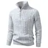 2026 Novo Suéter Masculino com Zíper Meio e Gola Alta em Tricô Trançado Outono Inverno Textura Aran Retrô Camada Base Casual