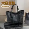 Bolsa Tote Grande de Couro PU para o Outono de 2026 Bolsa de Ombro Feminina Simples e Fashion Style Universitário