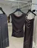 DestacadoYuran 26 Colección Primavera/Verano Nuevo Conjunto de Falda de Punto Acanalado Modal Sedoso Hombro Asimétrico Manga Corta