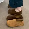 Sapatos femininos populares estilo Birkenstock, novo modelo outono 2026, confortáveis para o trajeto, mocassins casuais slip-on para uso ao ar livre