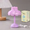 Lâmpada de rua pequena LED de duas cores em estoque, modelo de micro paisagem, lâmpada de rua de plástico, pequenos ornamentos, musgo, suculentas, planta, pêndulo