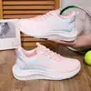 Zapatillas deportivas TK de venta caliente transpirables transfronterizas, nuevo modelo 2026, zapatillas de running ultraligeras para primavera y otoño, suela suave amortiguadora, ligeras para estudiantes