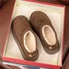 Nuevos Zapatos de Invierno Medios para Mujer Zapatos de Algodón Botas de Nieve Cálidas de Invierno 2026 Sin Cordones Suela Gruesa Exteriores Peludos