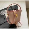 Bolso de Mano de Moda Tipo Cubo para Mujer 2026 Nuevo de Moda Más Vendido Bolso de Hombro Popular Este Año para Ir al Trabajo Bolso Pequeño Cruzado
