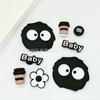 Charms para Sapato Crocs Desenho Animado Raio Grafite Urso Preto Acessórios Acessórios para Chinelo DIY Charms de Sapato Removíveis Atacado do Fabricante
