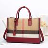 Bolso de hombro de gran capacidad para mujer, estilo coreano, novedad de 2024, bolso de mano informal con rayas verticales sencillas, bolso de mano a la moda