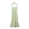 Vestido de tirantes finos estilo Mambo Menta para mujer Runqi Tallas Grandes 8882 Vestido de tirantes sirena V-Neck Satén de Acetato Imitación