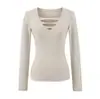 Camiseta Vazada de Manga Longa com Decote V para Mulheres, Estilo Novo Outono/Inverno 2025, Modelagem Justa que Marca a Cintura, Camada Base Estilo Puro Desejo
