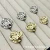 Botões metálicos florais irregulares para jaquetas estilosas estilo Chanel, malhas, casacos de lã, sobretudos e peças com acabamento em pele.