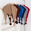 Diseño de Nicho Coreano Chal Triangular 100% Lana para Mujer, Abrigo de Punto Cálido para Otoño e Invierno con Adorno de Bolas y Calentador de Cuello