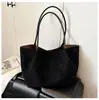 Bolso de hombro de mujer moderno y versátil 2026 nuevo modelo bolso tote retro europeo y americano esmerilado gran capacidad bolso simple para el día a día