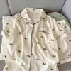 Venta al por mayor Verano Nuevo Cardigan de Algodón Nube Solapa Chica Dulce Pijama Manga Corta Pantalones Cortos Conjunto de Ropa para el Hogar para Mujer