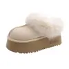 Botas de nieve de 7 cm de altura, con suela gruesa, para mujeres petite, nuevo estilo otoño/invierno, forradas de felpa para abrigar, diseño de slip-on y hechas con una combinación de cuero y piel.