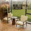 Sofá de cuero para una, dos o tres personas, adecuado para salas de estar pequeñas, casas de huéspedes, hoteles, apartamentos y propiedades de alquiler, en estilo vintage