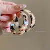 Estilo Hot Girl Milenial Pendientes Estampado de Leopardo Pendientes Únicos Exagerados Personalizados para Mujer 2025 Nuevos Pendientes de Aro Estilo Retro Hong Kong