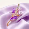 Broche Quente Vendido em Live-Stream, Fivela de Lenço de Seda de Alta Qualidade Estilo Coreano, Broche Moderno com Strass, Alfinete para Casaco, Acessório de Roupa com Pérolas
