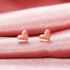 Cao Shi Estilo Coreano Estilo Minimalista Brincos Doce e Pequeno Mini Brilho Rosto Brincos em Forma de Coração Feminino Menina Coração Brincos de Estudante