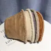 SOBREHEXX Sombrero de Mujer Otoño e Invierno ins Sombrero de Pescador de Gamuza Estilo Coreano Moderno Versátil Lana de Cordero Cálido Sombrero de Cubeta para Hombre