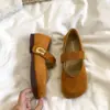 Sapatos em formato de feijão para usar na rua, estilo francês de fragrância suave, sapatos baixos para combinar com saias, sapatos de corte baixo, novidades de Outono 2025, casuais, modernos, versáteis