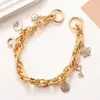 Nuevo Colgante de Estrella de Cinco Puntas Incrustado de Diamantes Ins Colgante para Bolso Cadena Metálica Colgante para Teléfono Móvil Cadena de Mano Versátil Personalizada