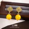 Novos Brincos de Ágata com Zircônia Vazada Estilo Chinês com um Design de Renda Elegante de Nicho, Luxo Leve e Temperamento Refinado