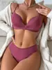 Novo conjunto de sutiã com estampa de leopardo europeu e americano 2026, sem aro, anti-exposição, sexy e com design push-up, para mulheres