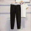 Shorts casuais de marca da moda de verão ins para homens, calças slim fit estilo coreano, calças leves de comprimento até o joelho, calças sociais retas de corte solto