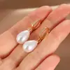 Brincos de Pérola em Forma de Gota Transfronteiriços Europeus e Americanos, Toque de Luxo Leve e de Alto Padrão, Brincos de Pérola Elegantes e Versáteis para Mulheres, Brincos Simples e Modernos