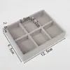 Caja de Joyería Pequeña Gris Terciopelo Anillo Pendientes Pendientes Exhibidor de Joyería Caja de Almacenamiento con Bandeja 6410 Almacenamiento