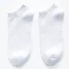 Calcetines para Hombre Color Liso Absorbentes de Sudor y Desodorantes de Media Pantorrilla Primavera y Otoño Clásicos para las Cuatro Estaciones Calcetines de Negocio para Hombre Calcetines Deportivos Casuales