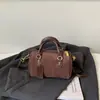 Bolso de Mano Retro de Gamuza de Nicho Francés Nuevo Otoño/Invierno para Mujer Bolso Boston Elegante Versátil Bolso de Hombro Cruzado