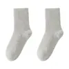 Calcetines Deportivos de Algodón Puro hasta la Mitad de la Pantorrilla para Mujer, Absorbentes de Sudor, Antibacterianos, Resistentes al Olor, Calcetines de Algodón Transpirables, Resistentes al Desgaste, Color Sólido, Calcetines para Niñas