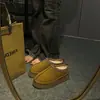 Zapatillas Grandes de Algodón para Mujer Invierno Uso Exterior Terciopelo Grueso 2026 Nuevo Estilo Invierno Punta Cerrada Moda Zapatillas Medias Mujer Suela Gruesa Zapatillas de Algodón