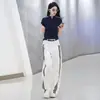 Conjunto de Moda Casual para Mujer Verano 2026 Nuevo Elegante Ajustado Camiseta de Manga Corta y Pantalones de Pierna Ancha Reductor de Edad Conjunto de Dos Piezas Moderno