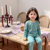 2026 Nuevo Conjunto de Ropa Interior Térmica para Niños Pijamas para Niñas Ropa de Casa Otoño e Invierno Ropa de Invierno Tops y Pantalones de Otoño