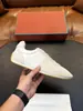 Sapatos casuais masculinos de camurça com retalhos, estilo cross-border LP, cor off-white, com sola de borracha apresentando padrão de serra, design retrô