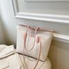Bolsa de Grande Capacidade para Mulheres 2026 Nova Tendência Verão Simples Versátil Bolsa de Ombro Casual para Trabalho e Dia a Dia Bolsa Tote