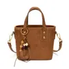 Bolso de Mano Pequeño con Temperamento de Moda Nuevo Bolso Cubo Retro Elegante para Mujer Bolso de Hombro Único Cruzado de Alto Valor Nicho de Moda
