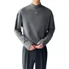 Camisa Blanca de Terciopelo Alemán de Color Sólido con Mangas Largas para Hombre, Cuello Semi Alto, Estilo Coreano Otoño e Invierno, Corte Holgado, Camisa Base para Capa Interior, Moderna