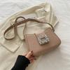 Bolso de Axila para Mujer 2024 Nueva Llegada Portátil para Traslado Sencillo de Hombro Cruzado Casual con Textura Estilo Occidental Bolso Media Luna